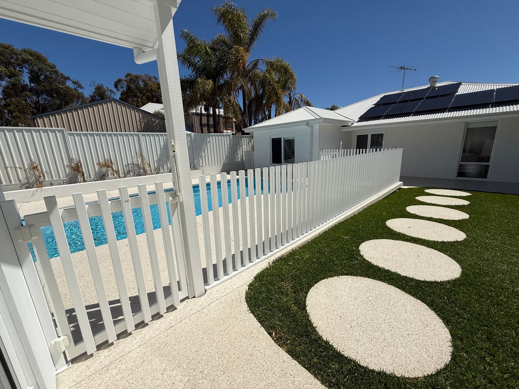 Pool fencing